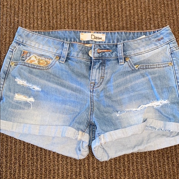 Dittos Pants - Short Mid Rise Dittos Jean Shorts
